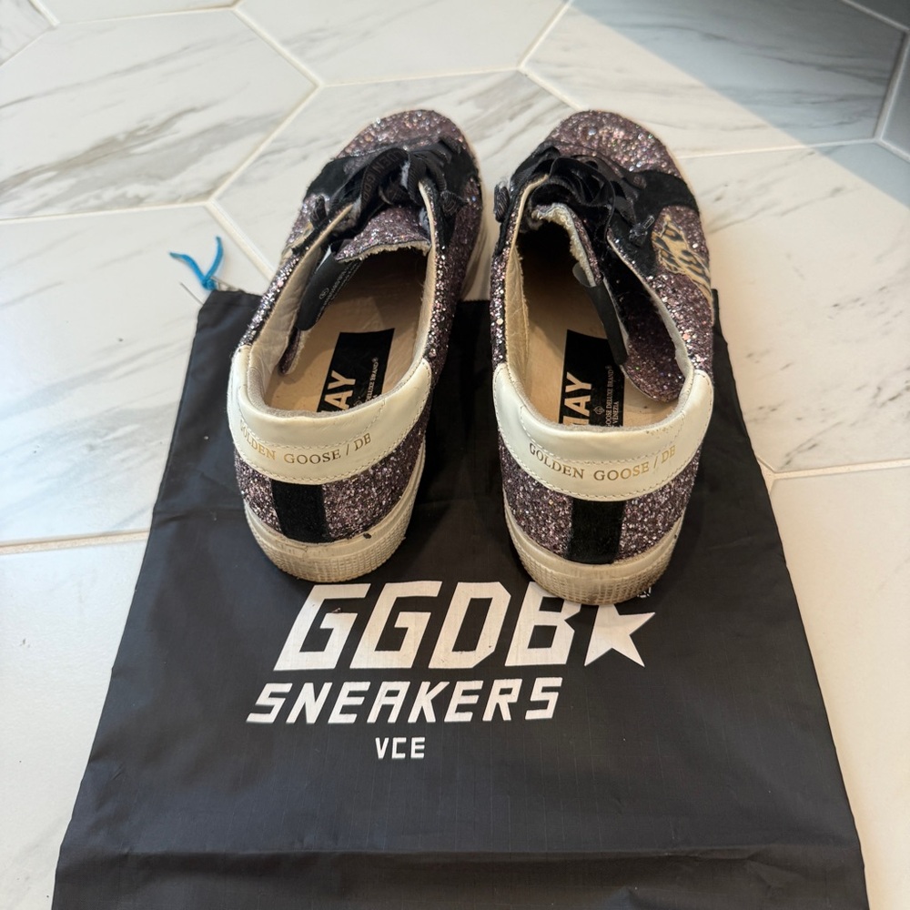 Golden Goose Women's Sneakers - Picture 8 of 9